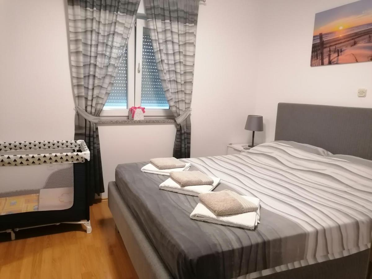 Apartment Suncica Пула Екстер'єр фото