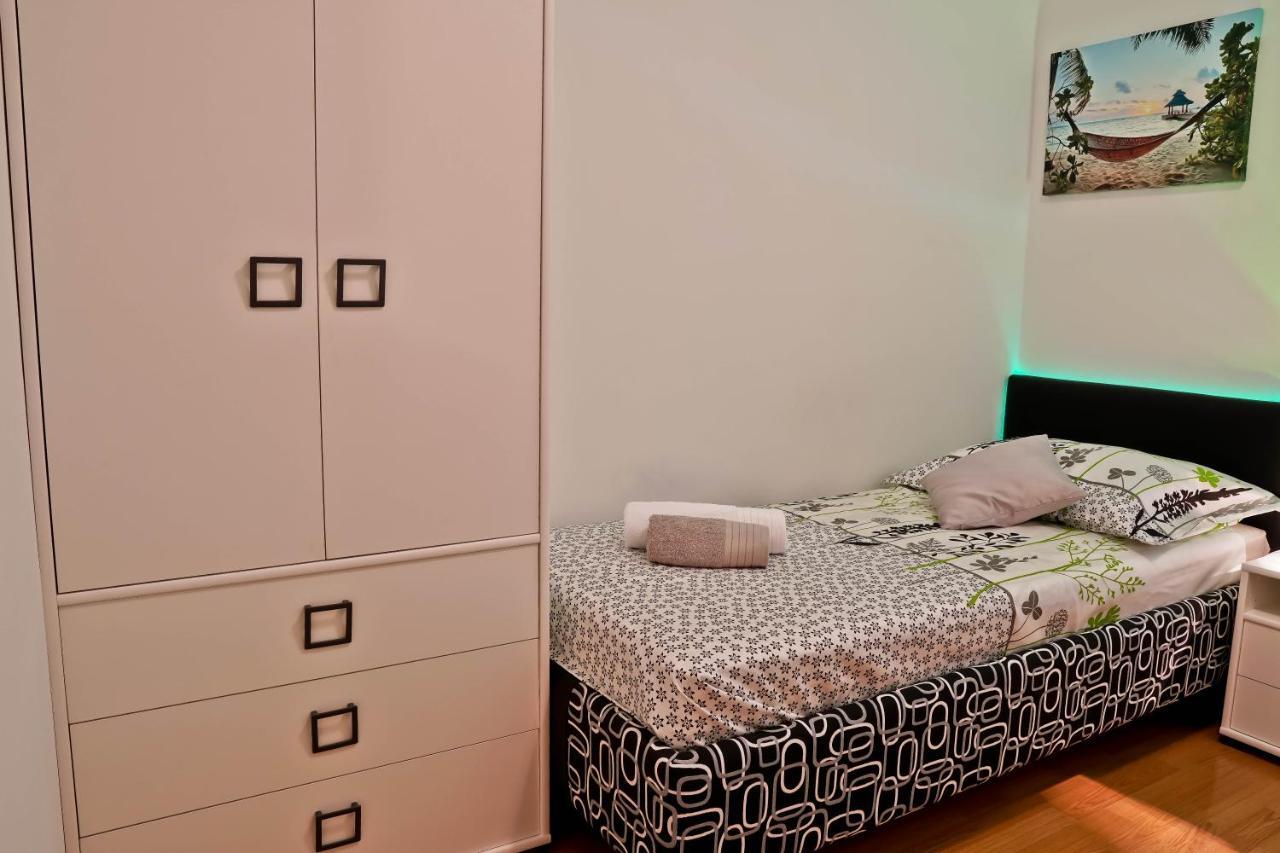 Apartment Suncica Пула Екстер'єр фото