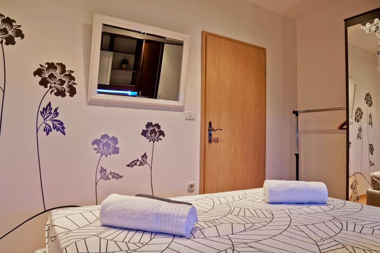 Apartment Suncica Пула Екстер'єр фото