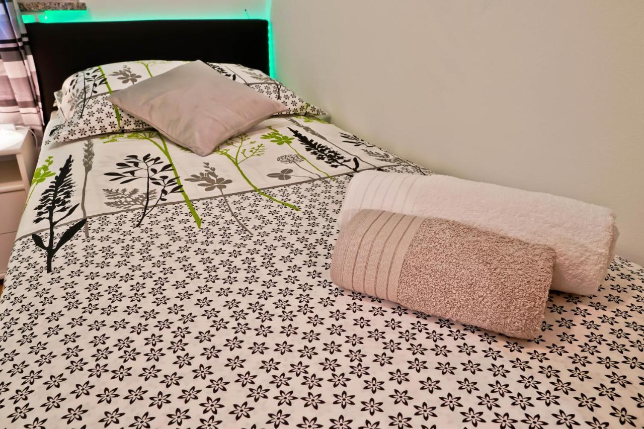 Apartment Suncica Пула Екстер'єр фото